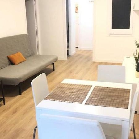 Magnifico Apartamento Camp Nou Apartment Barcelona Luaran gambar